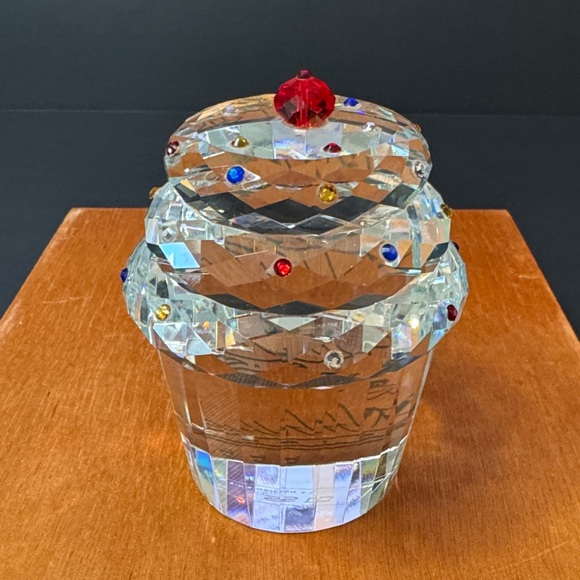 Simon Designs Crystal Cupcake Paperweight Rhinestone Sprinkle Jewels - Picture 8 of 11